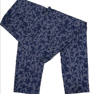 Chico’s slimming Brigitte blue floral slim ankle pants